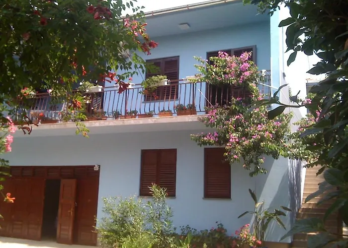 In Villa, Big Garden, Private Pool, Close To And Town * 자다르