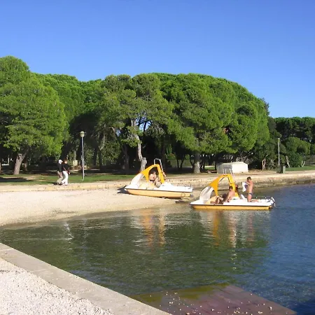 In Villa, Big Garden, Private Pool, Close To And Town Zára